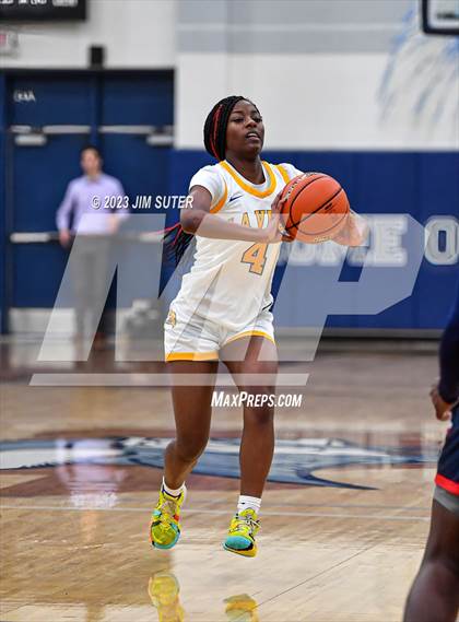 Thumbnail 2 in La Vega vs Madisonville (UIL 4A Reg III Final) photogallery.