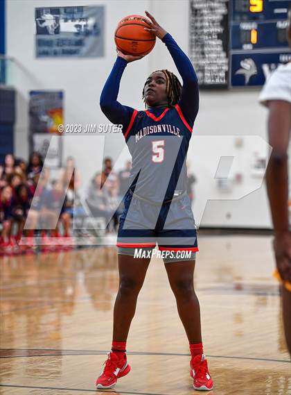 Thumbnail 2 in La Vega vs Madisonville (UIL 4A Reg III Final) photogallery.