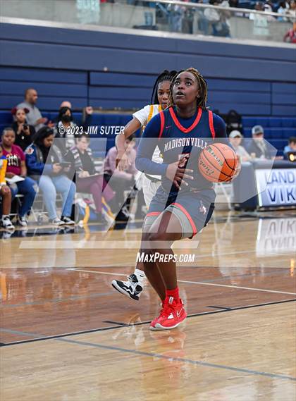 Thumbnail 2 in La Vega vs Madisonville (UIL 4A Reg III Final) photogallery.