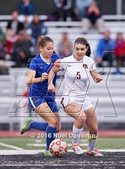 Thumbnail 2 in Menlo-Atherton vs. St. Ignatius (CIF CCS D1 Playoff) photogallery.