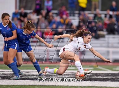 Thumbnail 3 in Menlo-Atherton vs. St. Ignatius (CIF CCS D1 Playoff) photogallery.