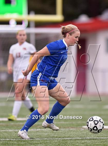 Thumbnail 2 in Menlo-Atherton vs. St. Ignatius (CIF CCS D1 Playoff) photogallery.