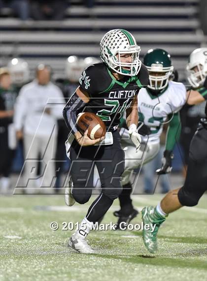 Thumbnail 1 in Clifton vs. Franklin (UIL 3A D2 Area Playoff) photogallery.