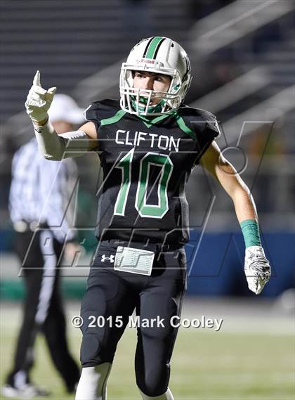 Thumbnail 3 in Clifton vs. Franklin (UIL 3A D2 Area Playoff) photogallery.