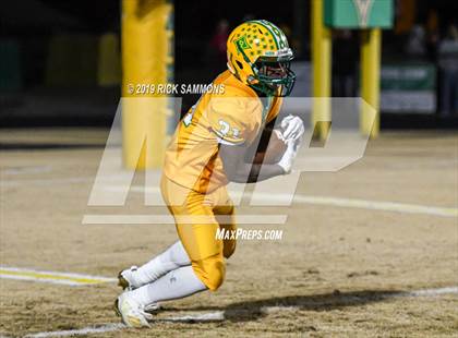 Thumbnail 3 in Richmond vs. Myers Park (NCHSAA 4AA 3rd Round Playoff) photogallery.