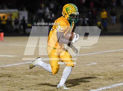 Thumbnail 3 in Richmond vs. Myers Park (NCHSAA 4AA 3rd Round Playoff) photogallery.