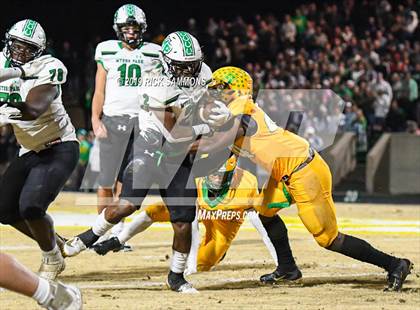 Thumbnail 3 in Richmond vs. Myers Park (NCHSAA 4AA 3rd Round Playoff) photogallery.