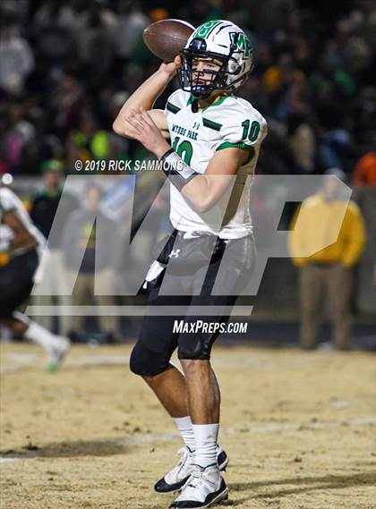 Thumbnail 3 in Richmond vs. Myers Park (NCHSAA 4AA 3rd Round Playoff) photogallery.