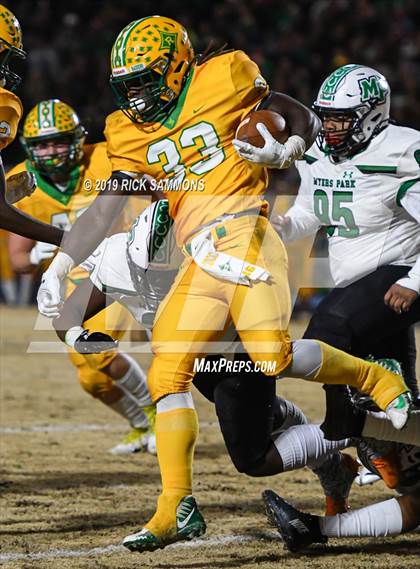 Thumbnail 3 in Richmond vs. Myers Park (NCHSAA 4AA 3rd Round Playoff) photogallery.