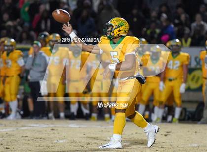 Thumbnail 2 in Richmond vs. Myers Park (NCHSAA 4AA 3rd Round Playoff) photogallery.