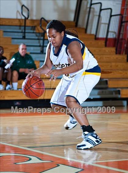 Thumbnail 2 in Carter vs. Patriot (Lady Bears Holiday Classic) photogallery.
