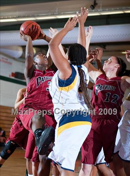 Thumbnail 3 in Carter vs. Patriot (Lady Bears Holiday Classic) photogallery.