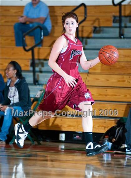 Thumbnail 2 in Carter vs. Patriot (Lady Bears Holiday Classic) photogallery.