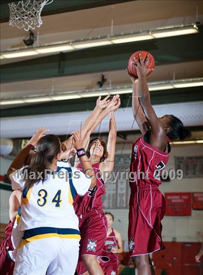 Thumbnail 2 in Carter vs. Patriot (Lady Bears Holiday Classic) photogallery.