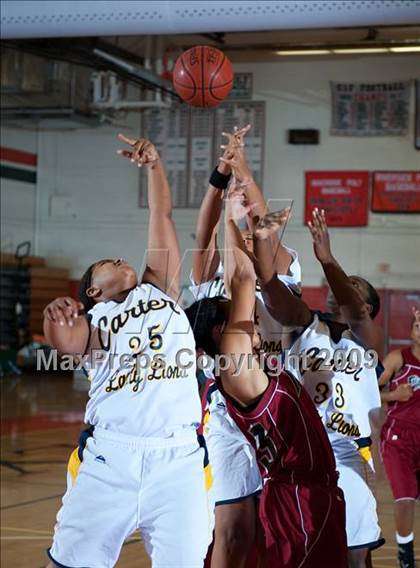 Thumbnail 2 in Carter vs. Patriot (Lady Bears Holiday Classic) photogallery.