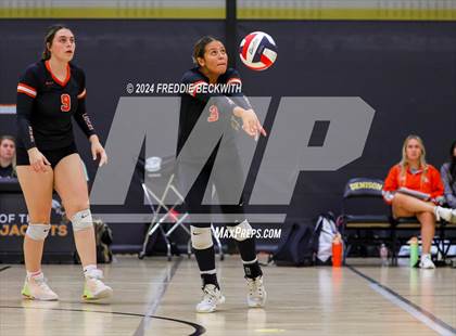 Thumbnail 1 in Anna vs. Tom Bean (Hwy 75 Volleyfest) photogallery.