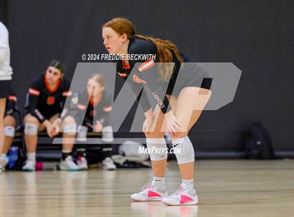 Thumbnail 2 in Anna vs. Tom Bean (Hwy 75 Volleyfest) photogallery.