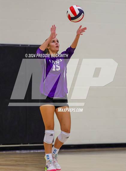 Thumbnail 3 in Anna vs. Tom Bean (Hwy 75 Volleyfest) photogallery.