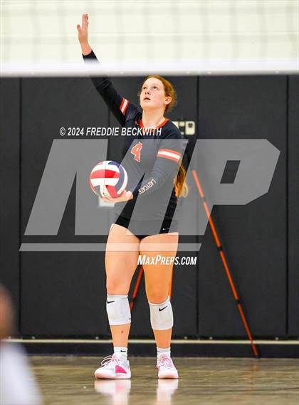 Thumbnail 1 in Anna vs. Tom Bean (Hwy 75 Volleyfest) photogallery.
