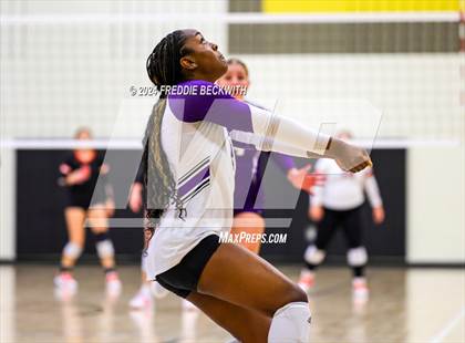 Thumbnail 1 in Anna vs. Tom Bean (Hwy 75 Volleyfest) photogallery.