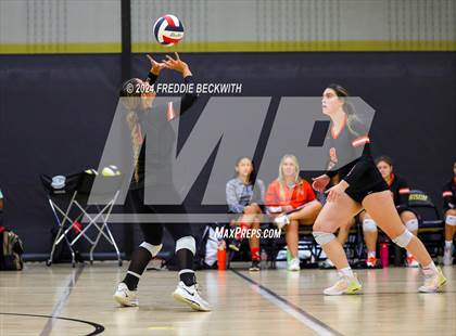 Thumbnail 2 in Anna vs. Tom Bean (Hwy 75 Volleyfest) photogallery.