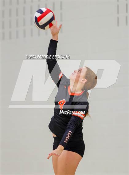 Thumbnail 3 in Anna vs. Tom Bean (Hwy 75 Volleyfest) photogallery.