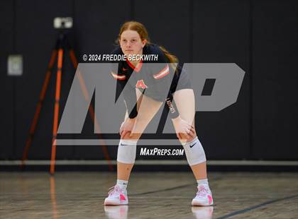 Thumbnail 1 in Anna vs. Tom Bean (Hwy 75 Volleyfest) photogallery.