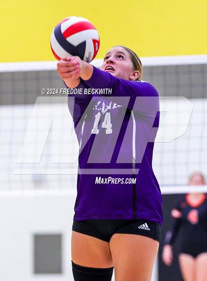 Thumbnail 3 in Anna vs. Tom Bean (Hwy 75 Volleyfest) photogallery.