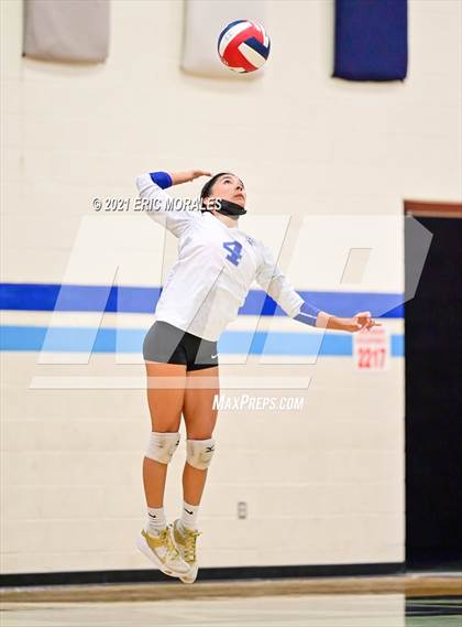 Thumbnail 3 in Otay Ranch vs Chino Hills (CIF State D3 Semifinal) photogallery.