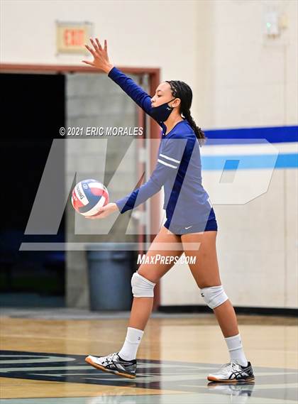 Thumbnail 3 in Otay Ranch vs Chino Hills (CIF State D3 Semifinal) photogallery.