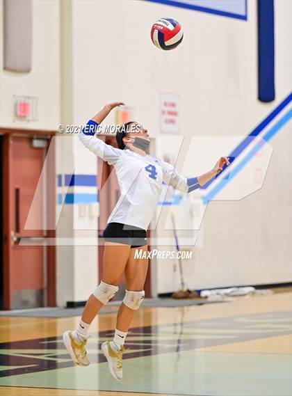 Thumbnail 2 in Otay Ranch vs Chino Hills (CIF State D3 Semifinal) photogallery.