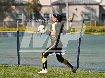 Thumbnail 1 in Peninsula vs. Dana Hills (Alan Dugard Classic) photogallery.