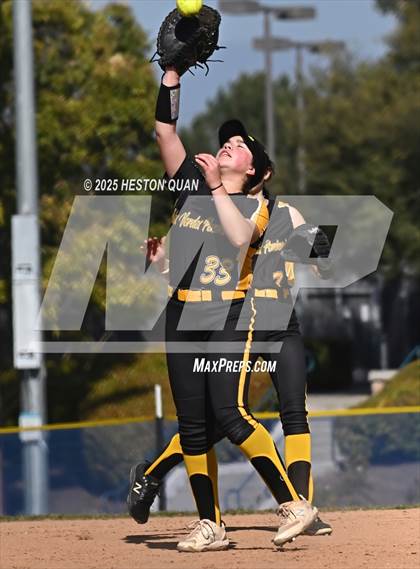 Thumbnail 3 in Peninsula vs. Dana Hills (Alan Dugard Classic) photogallery.