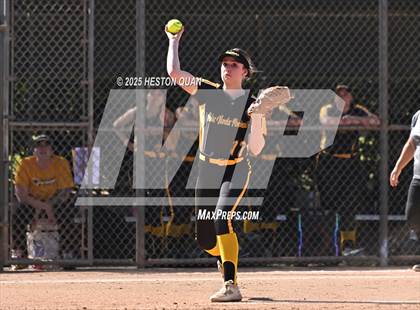 Thumbnail 3 in Peninsula vs. Dana Hills (Alan Dugard Classic) photogallery.