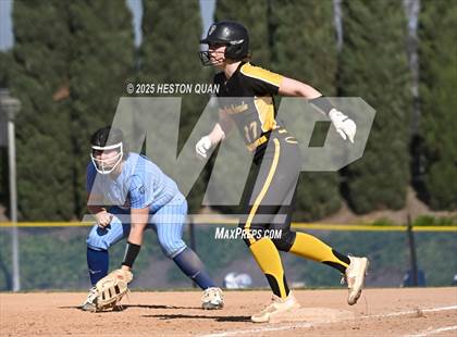Thumbnail 1 in Peninsula vs. Dana Hills (Alan Dugard Classic) photogallery.