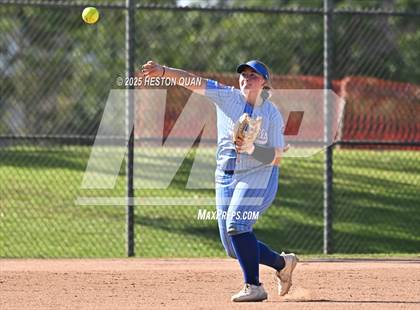 Thumbnail 3 in Peninsula vs. Dana Hills (Alan Dugard Classic) photogallery.