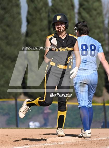Thumbnail 3 in Peninsula vs. Dana Hills (Alan Dugard Classic) photogallery.