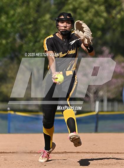 Thumbnail 2 in Peninsula vs. Dana Hills (Alan Dugard Classic) photogallery.