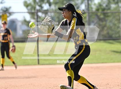 Thumbnail 1 in Peninsula vs. Dana Hills (Alan Dugard Classic) photogallery.