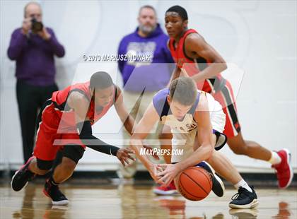 Thumbnail 3 in  St. Mary Prep @ De La Salle Collegiate photogallery.