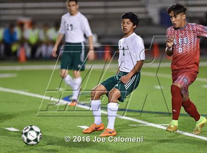 Thumbnail 2 in Lee [Robert E.] vs Holmes (Gustafson Stadium) photogallery.