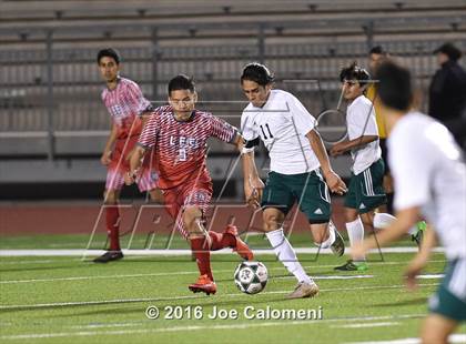 Thumbnail 2 in Lee [Robert E.] vs Holmes (Gustafson Stadium) photogallery.