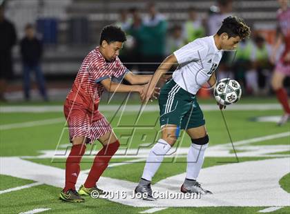 Thumbnail 2 in Lee [Robert E.] vs Holmes (Gustafson Stadium) photogallery.
