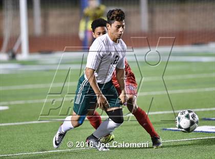 Thumbnail 3 in Lee [Robert E.] vs Holmes (Gustafson Stadium) photogallery.
