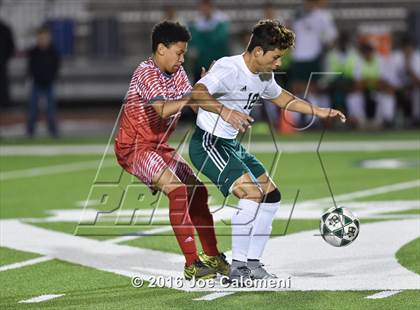 Thumbnail 1 in Lee [Robert E.] vs Holmes (Gustafson Stadium) photogallery.