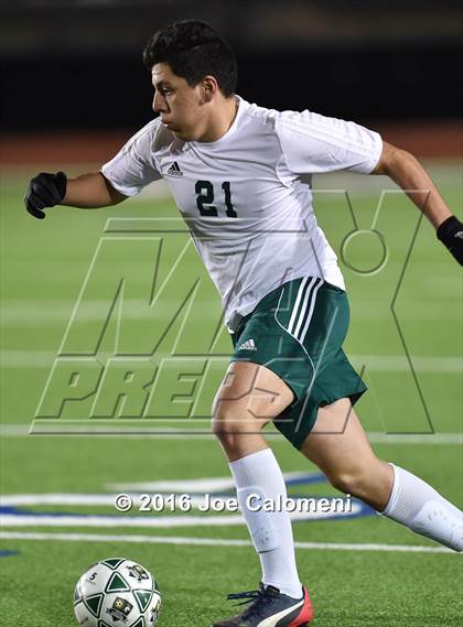 Thumbnail 2 in Lee [Robert E.] vs Holmes (Gustafson Stadium) photogallery.