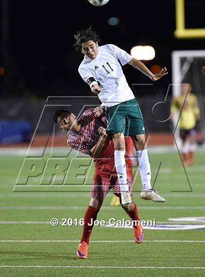 Thumbnail 2 in Lee [Robert E.] vs Holmes (Gustafson Stadium) photogallery.