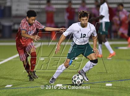 Thumbnail 2 in Lee [Robert E.] vs Holmes (Gustafson Stadium) photogallery.