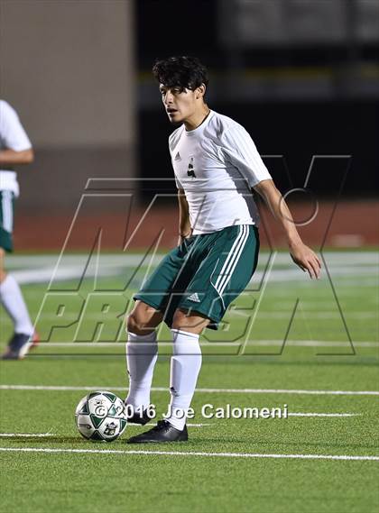 Thumbnail 2 in Lee [Robert E.] vs Holmes (Gustafson Stadium) photogallery.