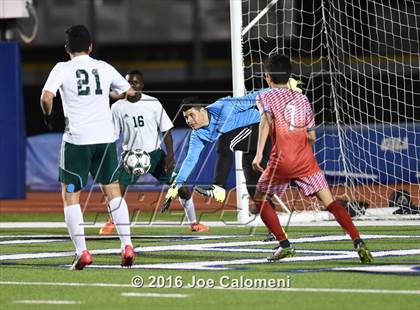 Thumbnail 1 in Lee [Robert E.] vs Holmes (Gustafson Stadium) photogallery.